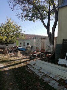 Cantină socială în curtea Bisericii