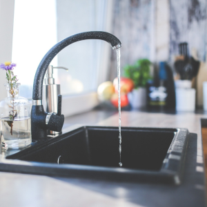 Recomandări pentru consumatorii casnici, care ar contribui la economisirea apei