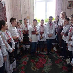 Activitate extrașcolară „Moldova mea aleasă, îmbrăcată în straie de mireasă”